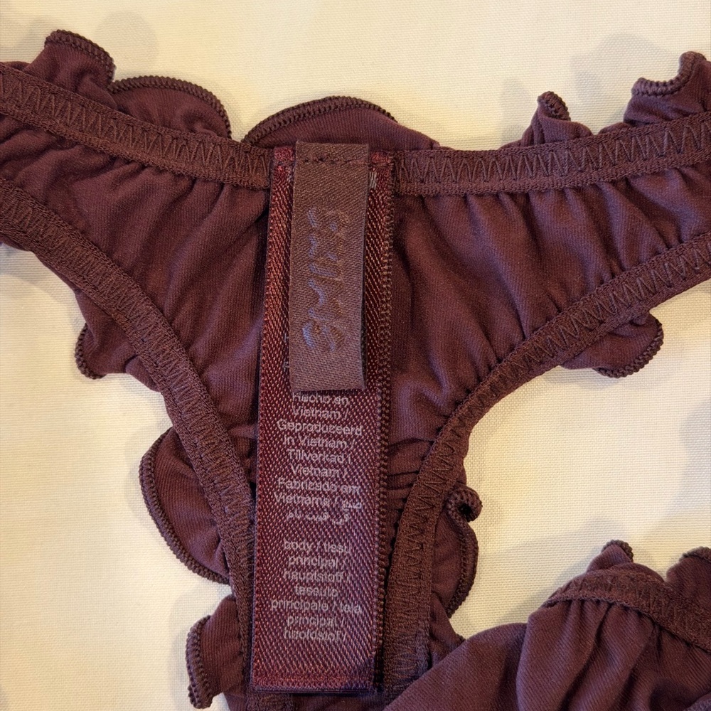 Skims Ruffled Panties - Picture 3 of 5